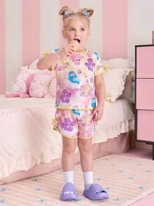 SHEIN X Care Bears 2件組可愛趣味風女童幼兒居家服，圓領短袖上衣與短褲舒適套裝，Carebear聯名女童幼兒居家服 - 淺粉色 - 查看 4