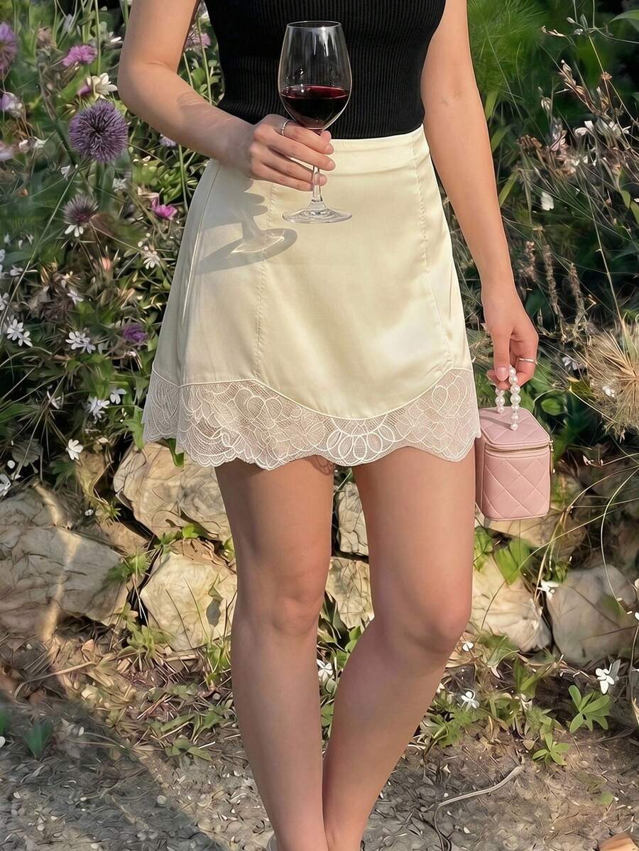 SHEIN MOD 女款蕾絲拼接緞面裙 - 杏色 - 查看 1