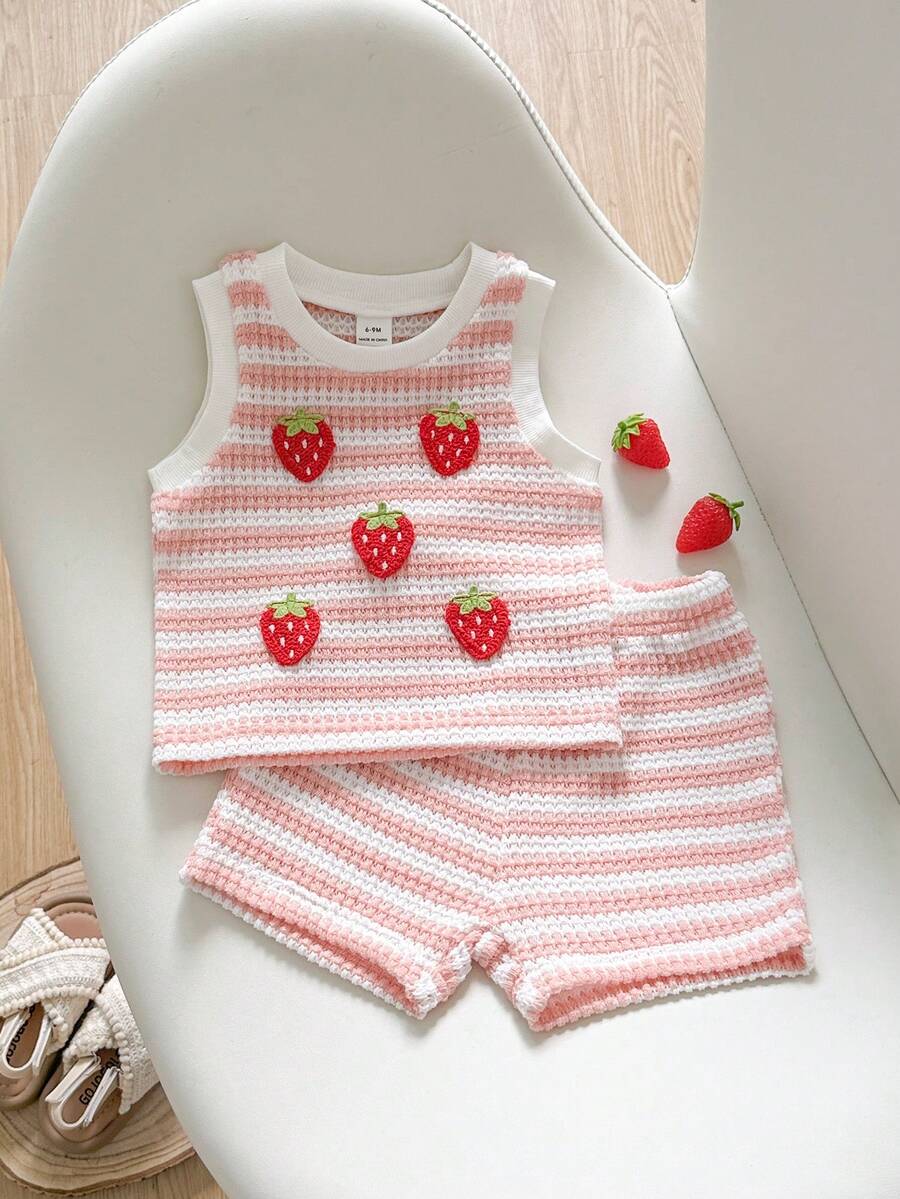 SHEIN Playful Pals 女嬰夏季可愛草莓刺繡條紋無袖上衣與短褲套裝 寬鬆版型 黑白格紋 度假休閒穿搭 - 粉色 - 查看 1