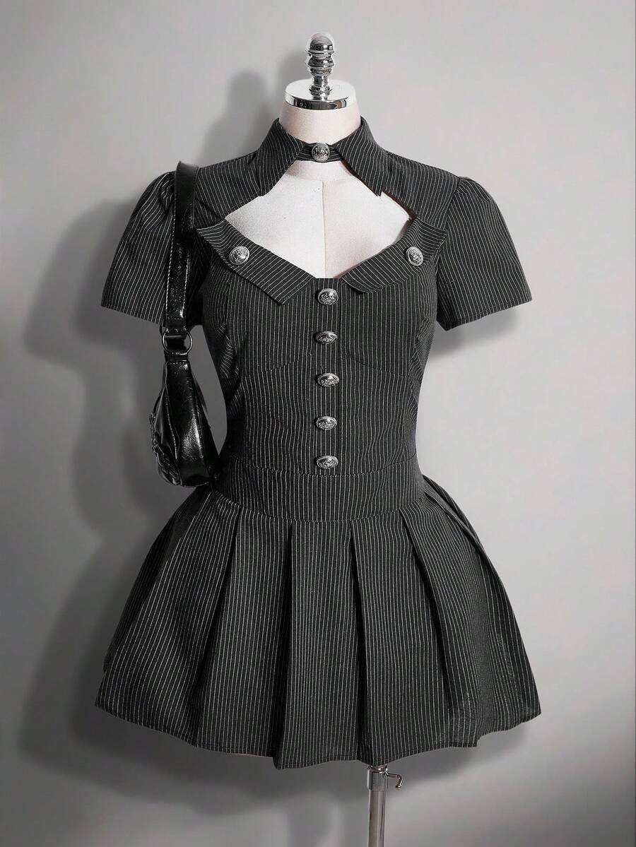 SHEIN ICON Plus Size Retro Goth Elegant Renaissance Sexy Preppy Style Shirt Collar Hollow Out Puff Sleeve Black And White Metal Button Pleated Dress - Black and White - View 1