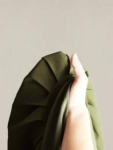 SHEIN ICON 女款純色圓領無袖修身百褶時尚極簡風洋裝 - 軍綠色 - 查看 11