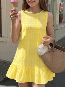 SHEIN Teen Girl Teen Girls Dresses, Casual Vacation Spring/Summer Fashion Cute Round Neck Yellow & White Plaid Loose A-Line Patchwork Ruffle Sleeveless Doll Dress - Yellow - View 3