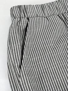 Linhara CURVE 大尺碼女款休閒七分褲，多功能度假褲，鈕扣裝飾與實用口袋，開衩褲腳，春夏海灘休閒褲 - 黑色 - 查看 4