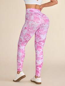 SHEIN Sovereign Charm Legging Esportiva de Cintura Alta com Estampa Digital de Leopardo em Degradê Rosa e Bolso para Celular para Exercícios ao Ar Livre, Outono/Inverno - Rosa chiclete - Visão 2
