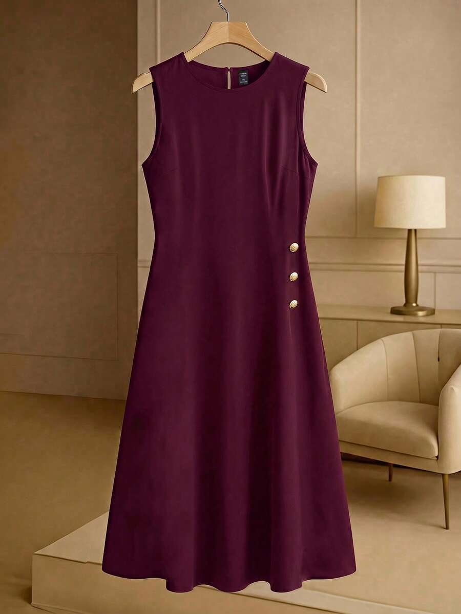 GlowEve CURVE Plus Size Women Solid Color Round Neck Sleeveless Commuter Fashion Dress - Burgundy - View 1
