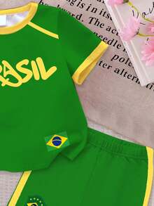 Baby Girl 2-Piece Brazil Football Team Jersey Set, National Flag & Colorful Letter Print Short Sleeve Top And Shorts, Vintage, Collegiate, Classic, Fashion, Youthful And Street Style. Smooth And Comfortable Fabric, Ideal For Match Day. 2026 World Cup Sports Fashion Match Day Football Street Style Jersey - Multicolor - View 4