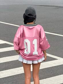 SHEIN EZwear 休闲运动撞色宽松短袖T恤，数码印花，落肩设计，90年代复古风，夏季上衣，Y2K粉色T恤，街头风上衣，粉色Y2K上衣，粉色足球衫，女士足球衫，女士足球球衣，女士宽松T恤，号码球衣，号码T恤，街头风球衣 - 玫紅色 - 查看 2