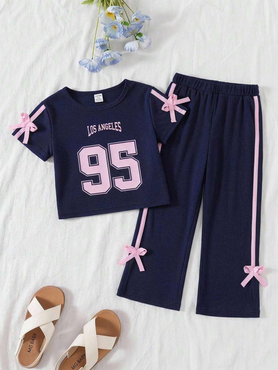 SHEIN Elladie kids 女嬰夏季可愛深藍色 & 粉色蝴蝶結套裝 LOS ANGELES 95 印花短袖上衣 & 寬腿長褲 柔軟運動休閒日常度假穿搭
