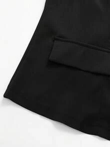 GlowEve CURVE Conjunto de camisa de manga corta con botones y pantalones cortos de unicolor, talla grande casual - Negro - Ver 5