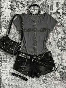 EgrlEra Women's Retro Dark Punk Style Rivet Decor Graphic Print T-Shirt - Light Grey - View 3