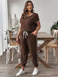 SHEIN LUNE Plus Size Women's Round Neck Colorblock Short Sleeve Top And Drawstring Waist Long Pants Casual Daily Wear 2-Piece Set - Coffee Brown - View 5