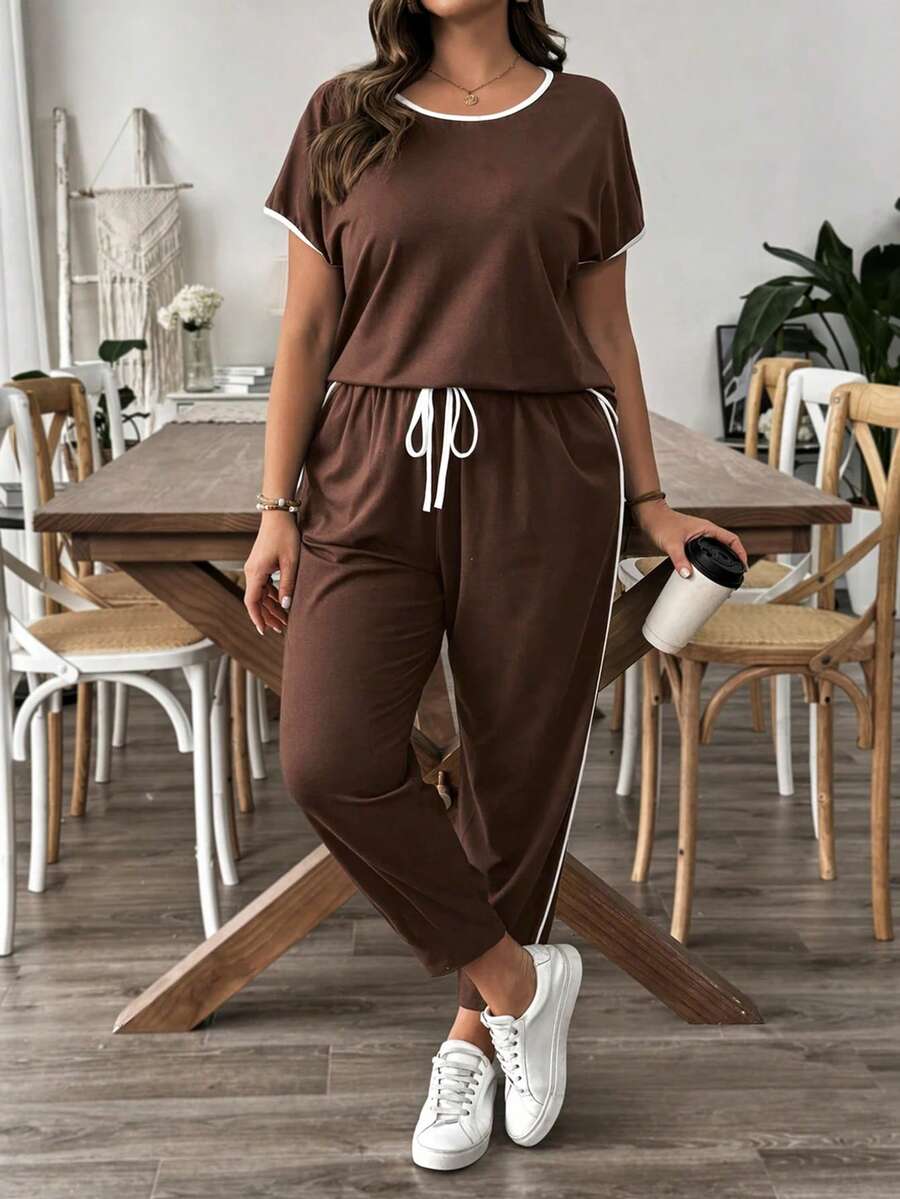 SHEIN LUNE Plus Size Women's Round Neck Colorblock Short Sleeve Top And Drawstring Waist Long Pants Casual Daily Wear 2-Piece Set - Coffee Brown - View 1