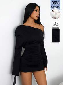 SHEIN PETITE 女款時尚性感素色不對稱領迷你洋裝 黑色露肩洋裝 大腿開衩洋裝 黑色性感洋裝 女款黑色性感套裝 黑色長袖洋裝 黑色緊身洋裝 - 黑色 - 查看 8