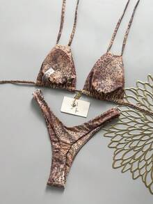 Bonvoyette 女款夏季海灘穿搭 隨機印花雙肩帶金屬裝飾高衩性感比基尼套裝 - 彩色 - 查看 7
