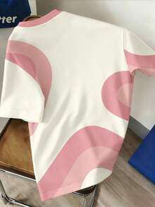 Manfinity Joysei Men's Contrast Trim Geometric Pattern Crew Neck Short Sleeve Fashion T-Shirt, Holiday - Pink - View 2