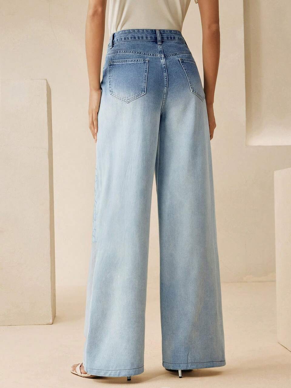 Women's Spring/Summer Embroidered Semi-Sheer Vacation Style Blue Straight Jeans