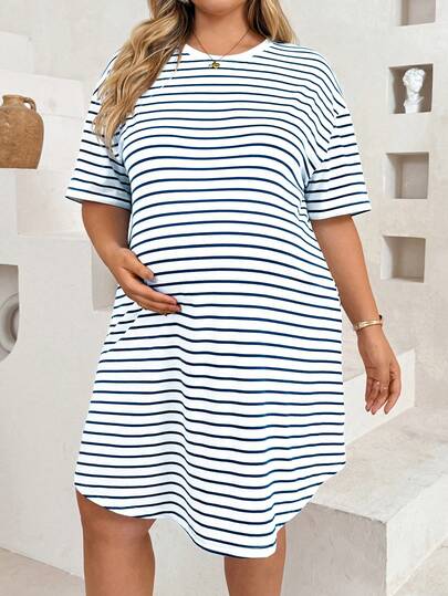 SHEIN Vestido de maternidad talla grande para mujer con cuello redondo, a rayas, cómodo y minimalista, adecuado para uso diario, reuniones, actividades al aire libre, desplazamientos, estilo callejero y vacaciones