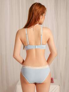 DelicateAllure 2 piezas Conjunto de lencería elegante con parches de encaje para mujer - Celeste - Ver 2
