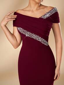 Serin Elegant Formal Burgundy Elastic Knit Off-Shoulder Asymmetrical Pleated Mermaid Bridal Mother Dress Spring Wedding Dinner Evening - Burgundy - View 2