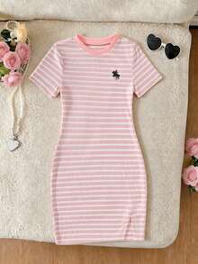 SHEIN Gaun Anak Perempuan Bergaris Merah Muda dengan Motif Kuda Poni, Desain Belahan, Kain Bertekstur Rajut, Gaun Kasual Sehari-hari - Berwarna merah muda - View 7