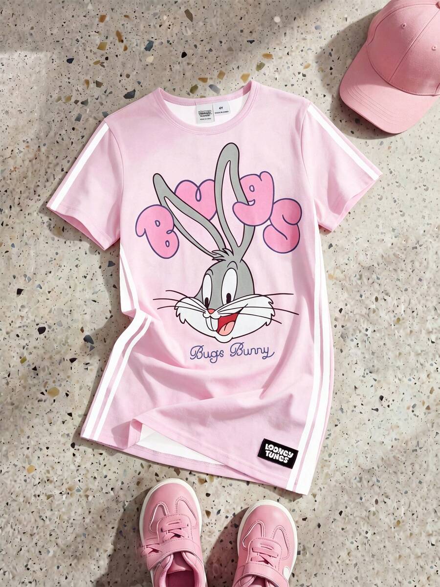 LOONEY TUNES X SHEIN GraphicGems 1 buah Gaun Kaos Kasual Gaya Olahraga Motif Kelinci Lucu untuk Anak Perempuan, Cocok untuk Musim Semi/Panas, Aktivitas Luar Ruangan - Berwarna merah muda - View 1