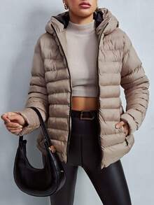RueChic Abrigo acolchado con cremallera con capucha - Camel - Ver 3