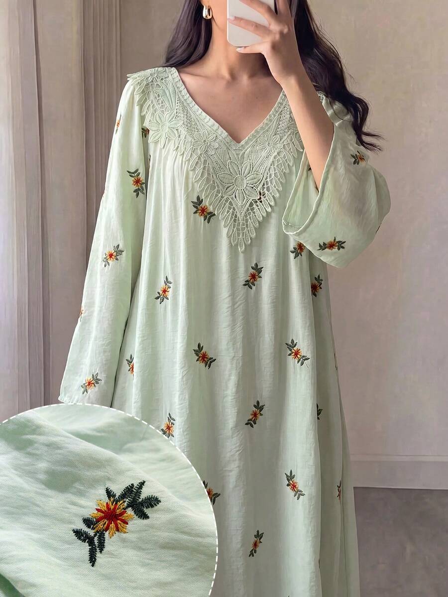 Yasmyna 小V領花卉刺繡對比蕾絲綠色洋裝 - 綠色 - 查看 1