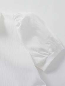 SHEIN 1件女款春夏新款休閒返校大學風短袖翻領蝴蝶結裝飾前開扣修身襯衫，簡約白色上衣，適合日常穿著與外出 - 白色 - 查看 3