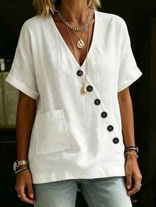 SHEIN LUNE CURVE Camisa de algodón de manga corta con cuello en V, cierre frontal inclinado y detalle de botones para mujer, ideal para vacaciones de verano - Blanco - Ver 5