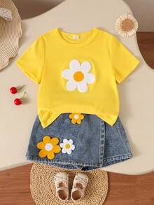SHEIN Playful Pals 返校季女童休閒可愛圓領標準肩寬毛巾繡向日葵T恤與純色牛仔裙套裝，夏季 - 黃色 - 查看 3
