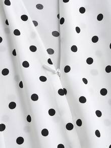 Sweetra Conjunto de Top Ajustado con Hombros Descubiertos Elegante Casual Francés & Falda Vintage con Lunares, Delicado Ribete de Encaje, Estilo de Viaje Juguetón & Sofisticado, Moda Primavera/Verano Versátil Estética de Puro Deseo Conjunto de 2 Piezas para Mujer - Blanco y Negro - Ver 4