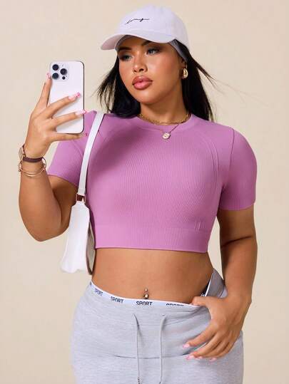 SHEIN Rhythm Era 1pc Plus Size Solid Color Round Neck Short Sleeve Slim Fit Athletic T-Shirt, Seamless Tight Ribbed Fashion Yoga Fitness Outerwear Top, Suitable For Gym Training