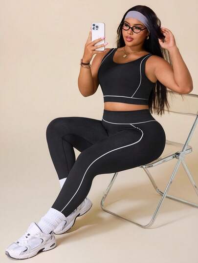 Seamluxe SHEIN Sport 2件組女款棕色大尺碼背心與緊身褲套裝，健身瑜伽戶外白色條紋設計健身房雙層運動套裝，棕色運動套裝緊身褲套裝女款運動服套裝，2件組棕色大尺碼緊身褲套裝