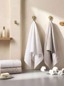 Cirelle 1pc Ultra Soft Quick Dry Towel – Super Absorbent Hand & Face Towel, Lightweight Skin-Friendly For Bathroom, Gym, Travel & Home - Multicolor - View 2