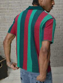 GALLERY FADE Camiseta de punto de manga corta con estampado de letras y rayas de color contrastante para hombre - Verde Oscuro - Ver 2