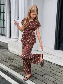 SHEIN Conjunto de 2 piezas para niñas preadolescentes con blusa de top con estampado de lunares marrones, cintura ceñida y decoración de hebilla metálica + pantalones holgados de pierna ancha, conjunto elegante y casual para ocasiones formales & casuales - Marrón - Ver 14