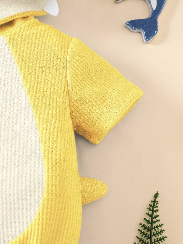 SHEIN Newborn Cute Shark 3D Embroidered Short Sleeve Hooded Romper Jumpsuit - Yellow - View 6