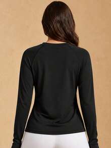Silquee Absorbs Sweat Breathable Sports Tee Compression Shirt - Black - View 4