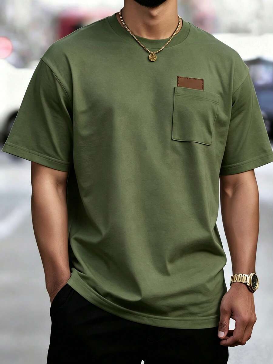 Manfinity Homme 男士胸袋皮革标签圆领短袖T恤 - 軍綠色 - 查看 1