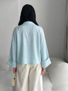 Modelyn 大尺碼女款素色長袖單排扣休閒襯衫 - 藍色 - 查看 2