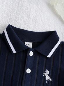 Souflis Souflis 男嬰 Polo 領刺繡馬圖案海軍藍秋季休閒套裝，柔軟彈性面料，學院風，按扣開合 - 寶藍色 - 查看 6