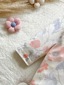 SHEIN Vintaside Kids 秋冬新生兒蝴蝶結復古花卉印花可愛嬰兒連身衣+帽子 - 淺粉色 - 查看 7