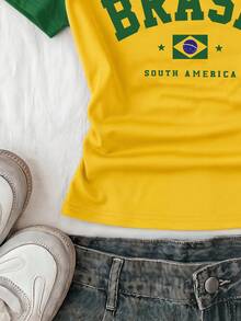 SHEIN EZwear 2026世界盃巴西足球隊女款 Polo T恤，對比領設計與條紋袖口，復古學院風經典時尚街頭感，平滑舒適面料，比賽日運動時尚足球街頭風球衣 - 白色 - 查看 4