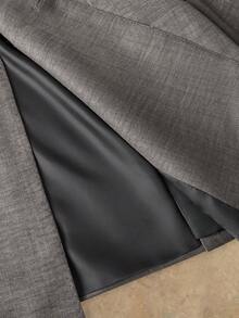 HIMLAND Mens Stylish Grey Double-Breasted Suit Set Modern Fit For Business And Formal Occasions
Mens Elegant Grey Two-Piece Suit Blazer - Grey - View 15