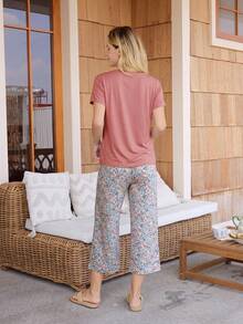 Doze Lane Women's Casual Floral Short Sleeve Capri Length Pants Pajama Set, Suitable For Outdoor Wear - Multicolor - View 2