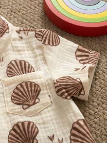 SHEIN Playful Pals 2件組 幼兒男嬰米色夏季度假短袖植物圖案上衣套裝 - 黃色 - 查看 3