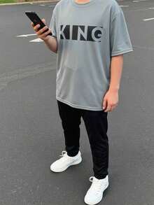 SHEIN 2件組兒童青少年男孩休閒運動學院風可愛字母印花藍色圓領短袖T恤與黑色短褲套裝，適合通勤、上學、日常休閒、外出、運動，春夏穿著 - 藍色 - 查看 6