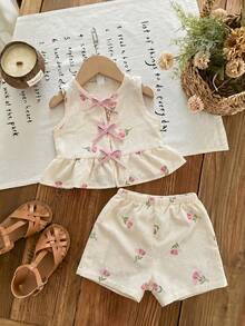 SHEIN 兒童嬰兒/幼兒（女童）背心套裝，碎花印花皺褶布料圓領無袖上衣與短褲套裝 - 粉色 - 查看 4