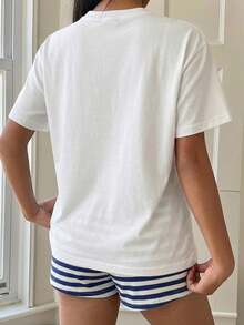 SHEIN EZwear 女款 T-Shirt 與短褲套裝，休閒極簡日常百搭派對聚會機場穿搭 Y2K 上衣，辣椒英文條紋印花圖案，女款夏季套裝，外出穿著 - 彩色 - 查看 2