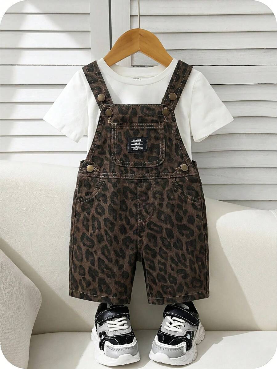 SHEIN Baby Jungen Sommer Lässig Patchwork Detail Baggy Gerade Bein Denim Latzhose Jumpsuit - Verschiedenfarbig - Übersicht 1